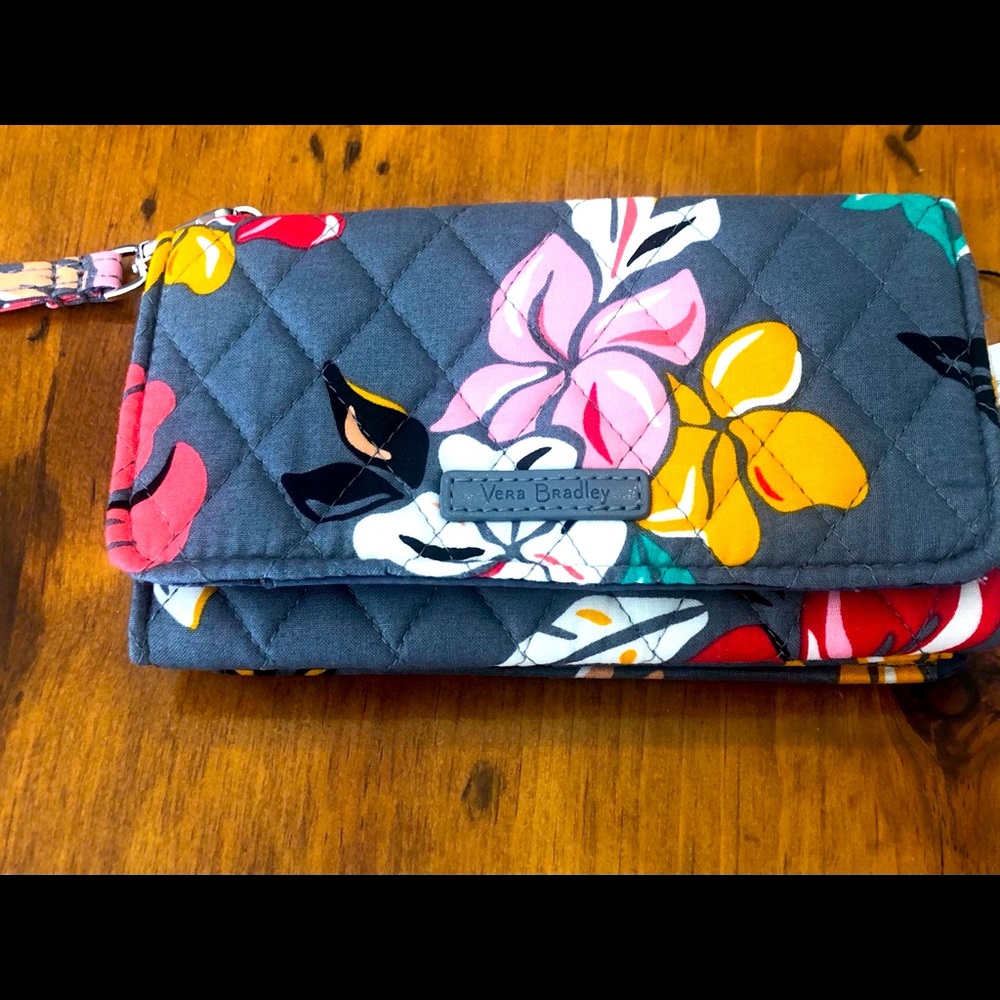 Vera Bradley Coastal Paradise Wristlet